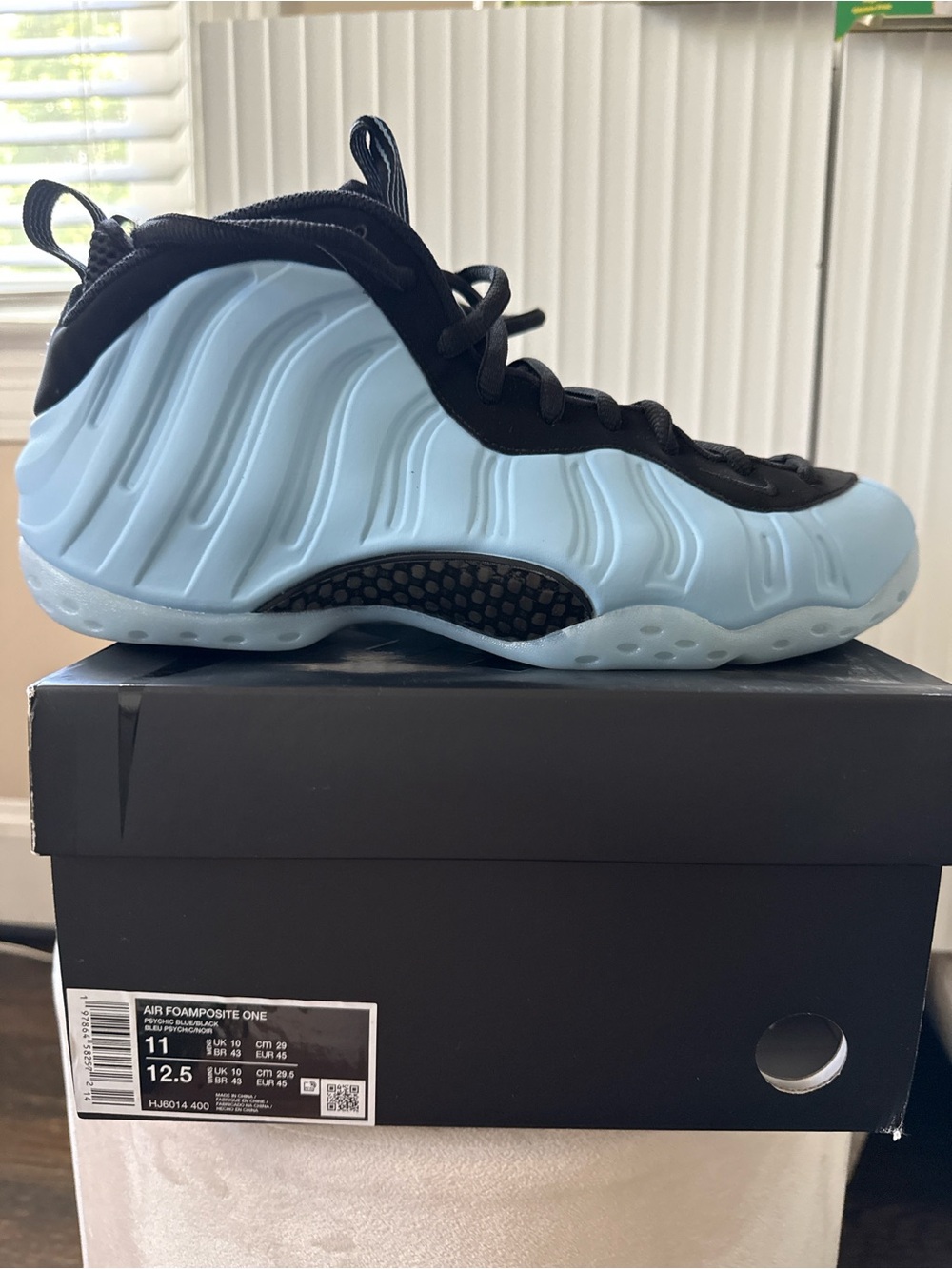 Nike Foamposite One “Psychic Blue”Sneakers